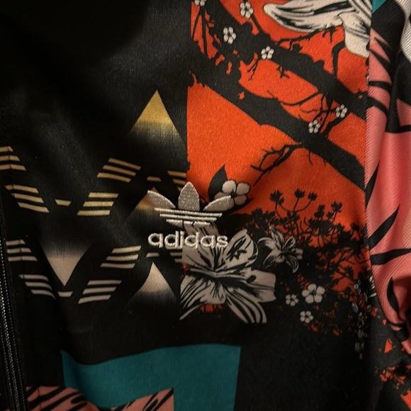 Adidas vintage track jacket EUC!!! - Picture 2 of 5